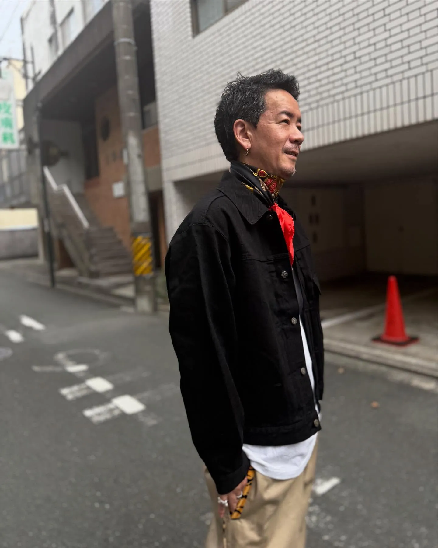 WACKO MARIAのブラックデニムのトラッカージャケット...